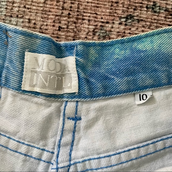 Moda International Vintage High Rise Mom Shorts - Picture 4 of 4